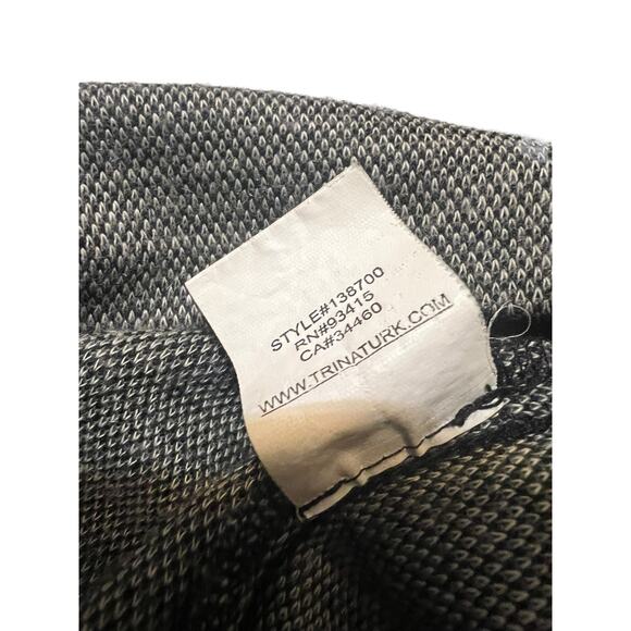 Trina Turk Lightweight Sweatshirt Variegated Gray Stripe Raglan Sleeve Small - Picture 9 of 11